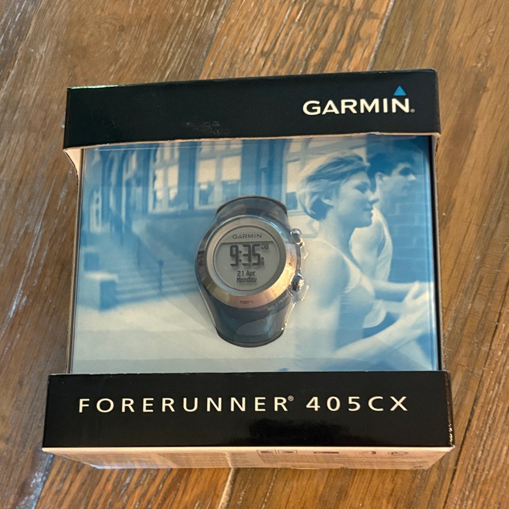 Garmin Forerunner 405CX GPS in Black and Silver new in boxy
